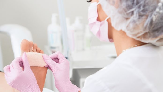 pedikűrös lábkezelés