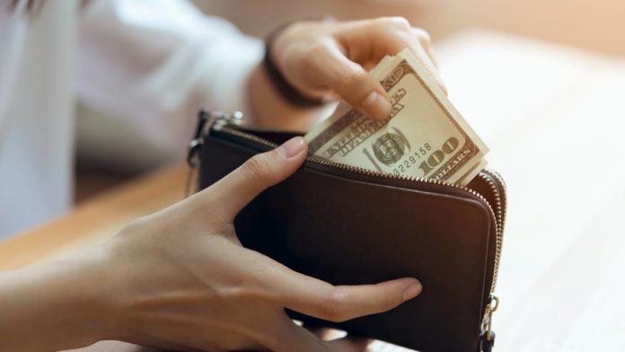 pénz a pénztárcában