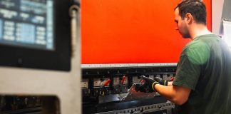 Hogyan kell használni a CNC élhajlítót? hidegalakítás